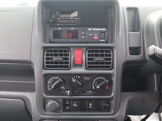 スズキ キャリイ 3BD-DA16T(2WD)の写真36