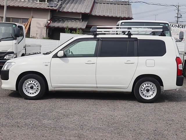 トヨタ サクシードバン 6AE-NHP160V(2WD)の写真9