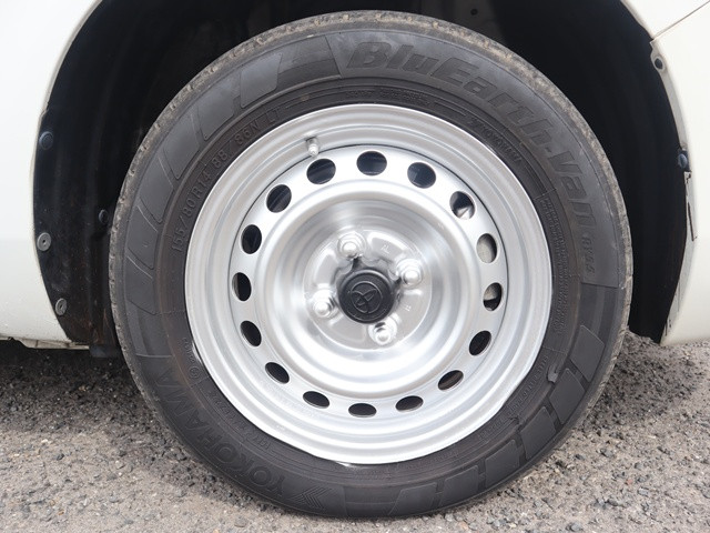 トヨタ サクシードバン 6AE-NHP160V(2WD)の写真21