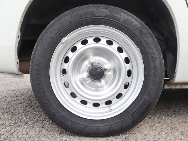 トヨタ サクシードバン 6AE-NHP160V(2WD)の写真28