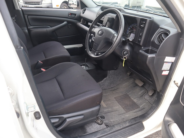 トヨタ サクシードバン 6AE-NHP160V(2WD)の写真29