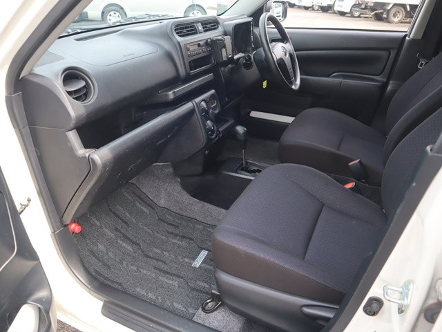 トヨタ サクシードバン 6AE-NHP160V(2WD)の写真31