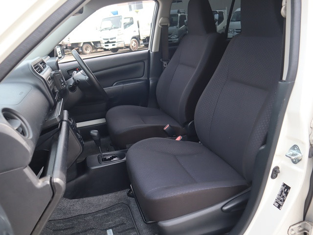 トヨタ サクシードバン 6AE-NHP160V(2WD)の写真32