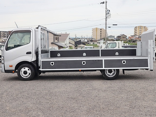 トヨタ ダイナ TKG-XZU712(2WD)の写真13