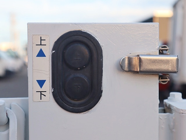 ダイハツ ハイゼットトラック EBD-S500P(2WD)の写真14