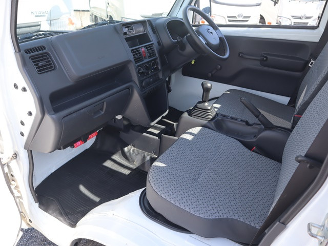 日産 クリッパートラック EBD-DR16T(4WD)の写真34