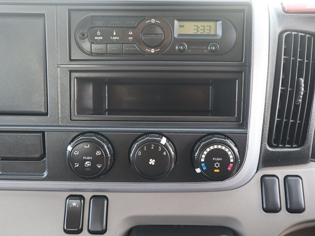 三菱 キャンター TPG-FEB50(2WD)の写真40