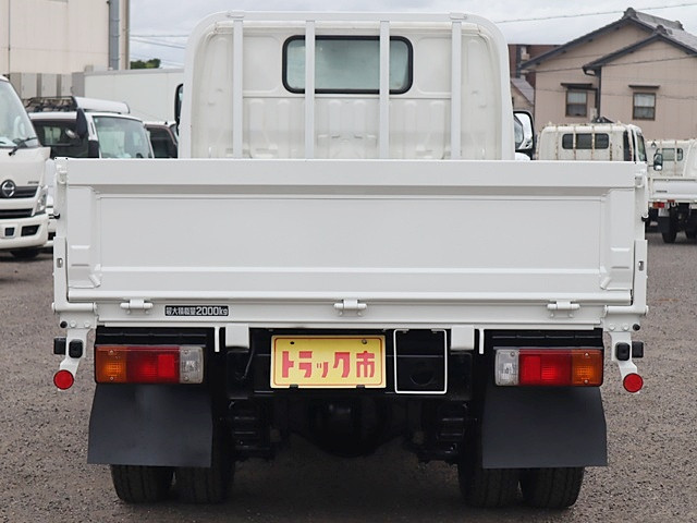 トヨタ トヨエース TPG-XZC605(2WD)の写真6