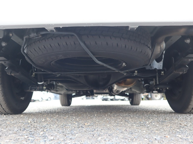 トヨタ ハイエースバン 3BF-TRH200V(2WD)の写真24