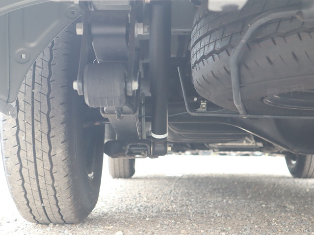 トヨタ ハイエースバン 3BF-TRH200V(2WD)の写真31