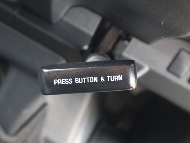 トヨタ ハイエースバン 3BF-TRH200V(2WD)の写真43