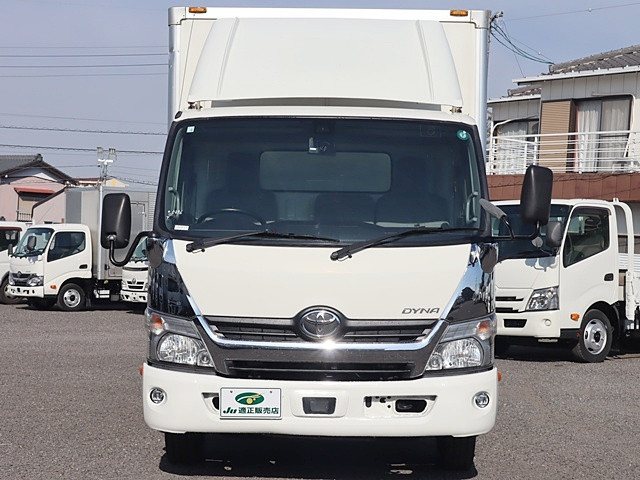 トヨタ ダイナ TPG-XZU710(2WD)の写真3