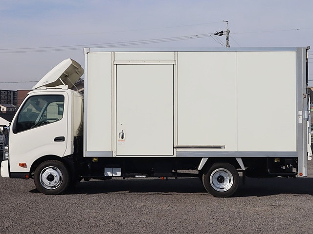 トヨタ ダイナ TPG-XZU710(2WD)の写真9