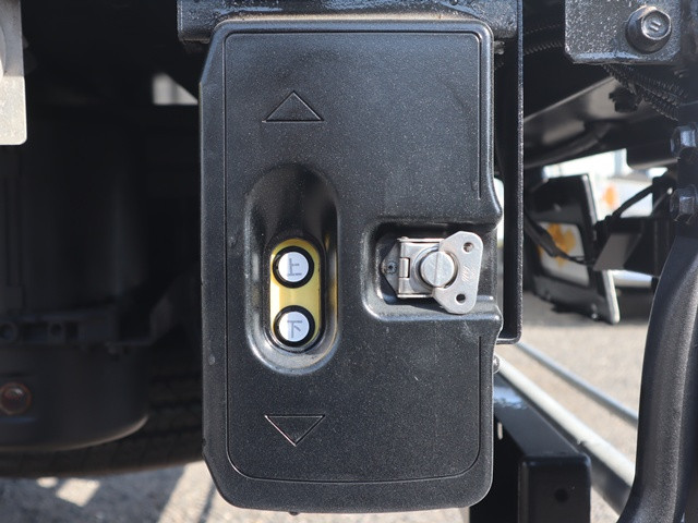 トヨタ ダイナ TPG-XZU710(2WD)の写真16