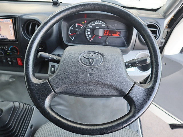 トヨタ ダイナ TKG-XZU710(2WD)の写真5