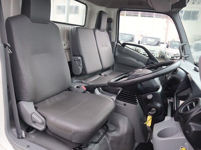 日野 デュトロ 2RG-XZU710M(2WD)の写真30