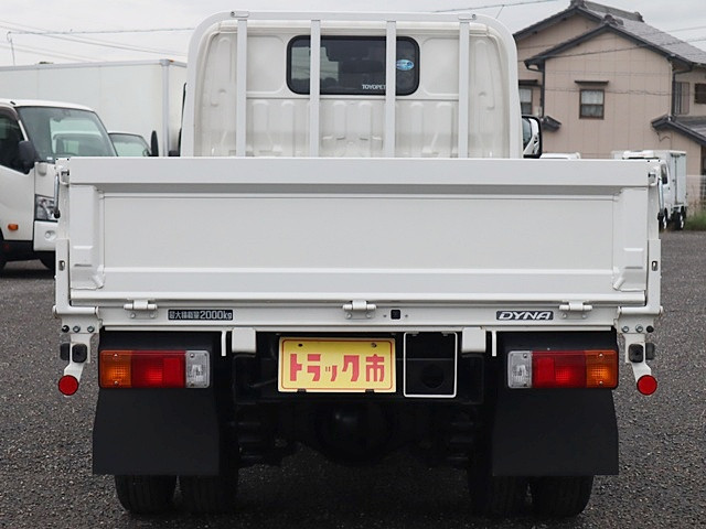 トヨタ ダイナ 2RG-XZC605(2WD)の写真6