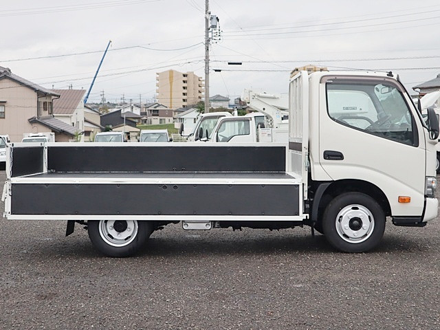 トヨタ ダイナ 2RG-XZC605(2WD)の写真10