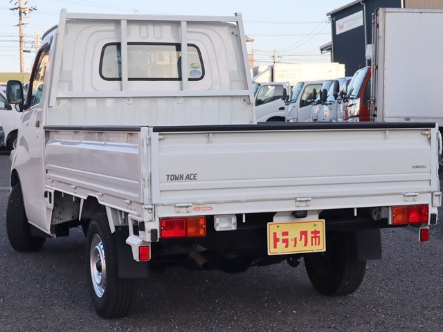 トヨタ ライトエーストラック DBF-S402U(2WD)の写真7