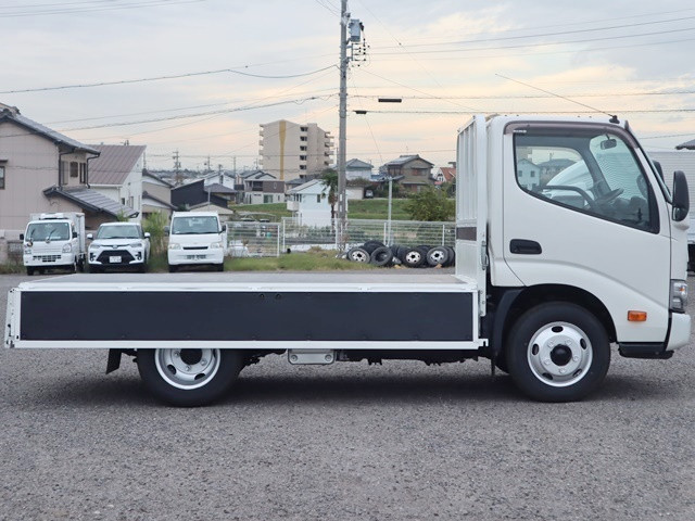 日野 デュトロ 2RG-XZU605M(2WD)の写真10