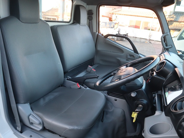 日野 デュトロ 2RG-XZU605M(2WD)の写真30