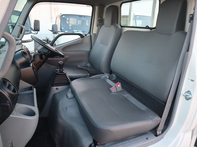 日野 デュトロ 2RG-XZU605M(2WD)の写真32