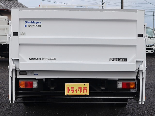 日産 アトラス SKG-TZ3F24(2WD)の写真6