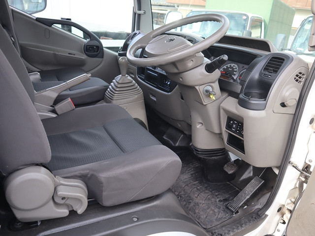 日産 アトラス SKG-TZ3F24(2WD)の写真32