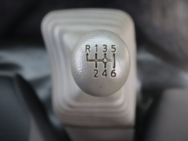 日産 アトラス SKG-TZ3F24(2WD)の写真37