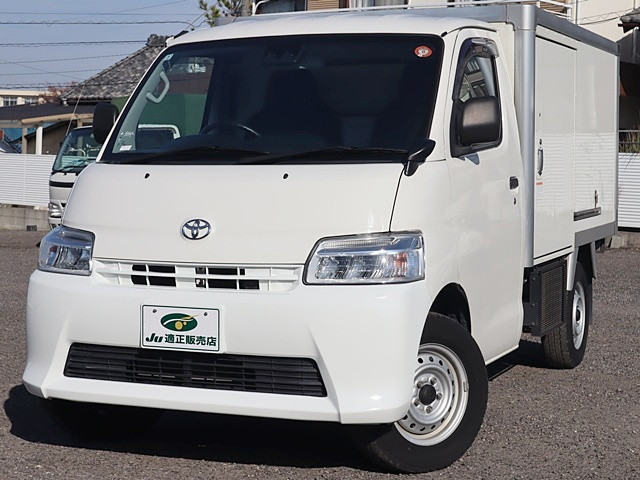 トヨタ タウンエーストラック 5BF-S403U(2WD)の写真2