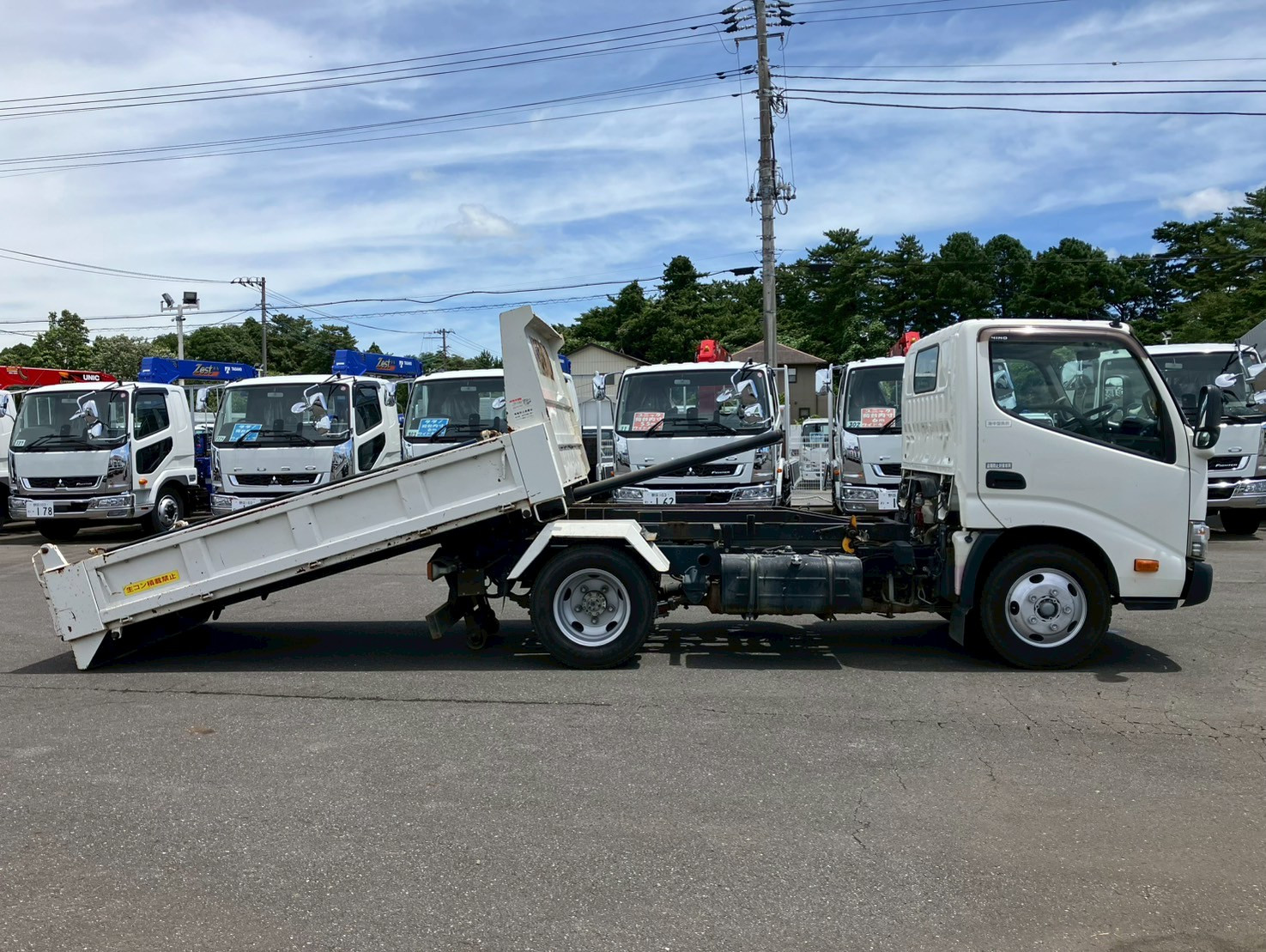 日野 デュトロ TKG-XZU620Tの写真10