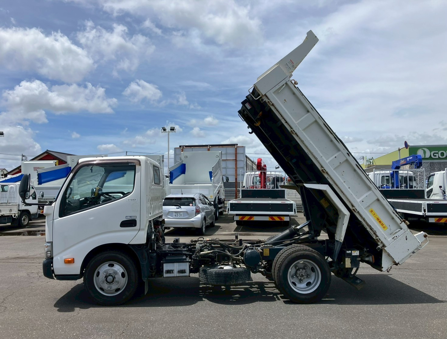 日野 デュトロ TKG-XZU620Tの写真22