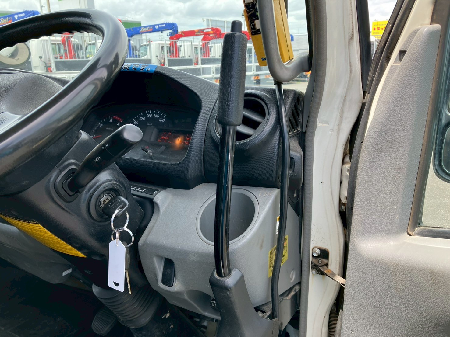 日野 デュトロ TKG-XZU620Tの写真39