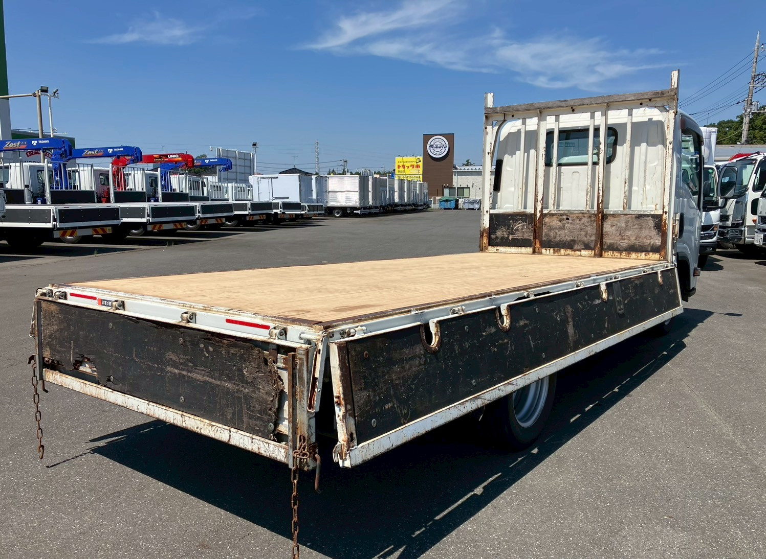 いすゞ エルフ TRG-NLR85AR(2WD)の写真7