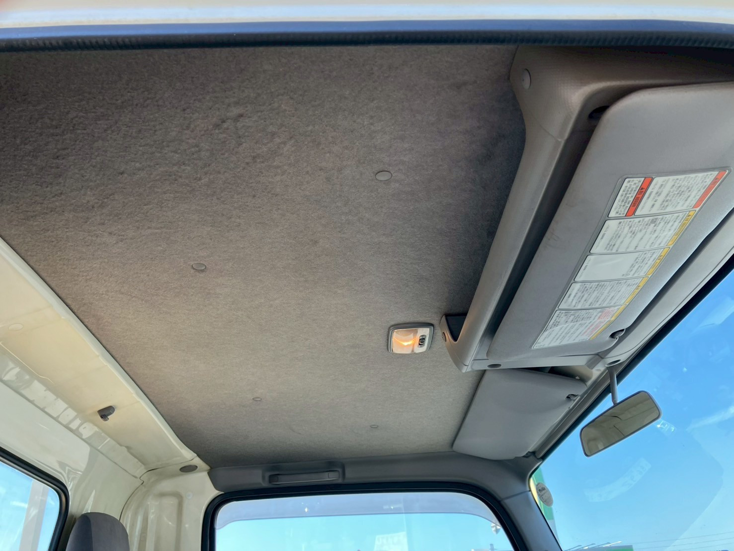 いすゞ エルフ TRG-NLR85AR(2WD)の写真33