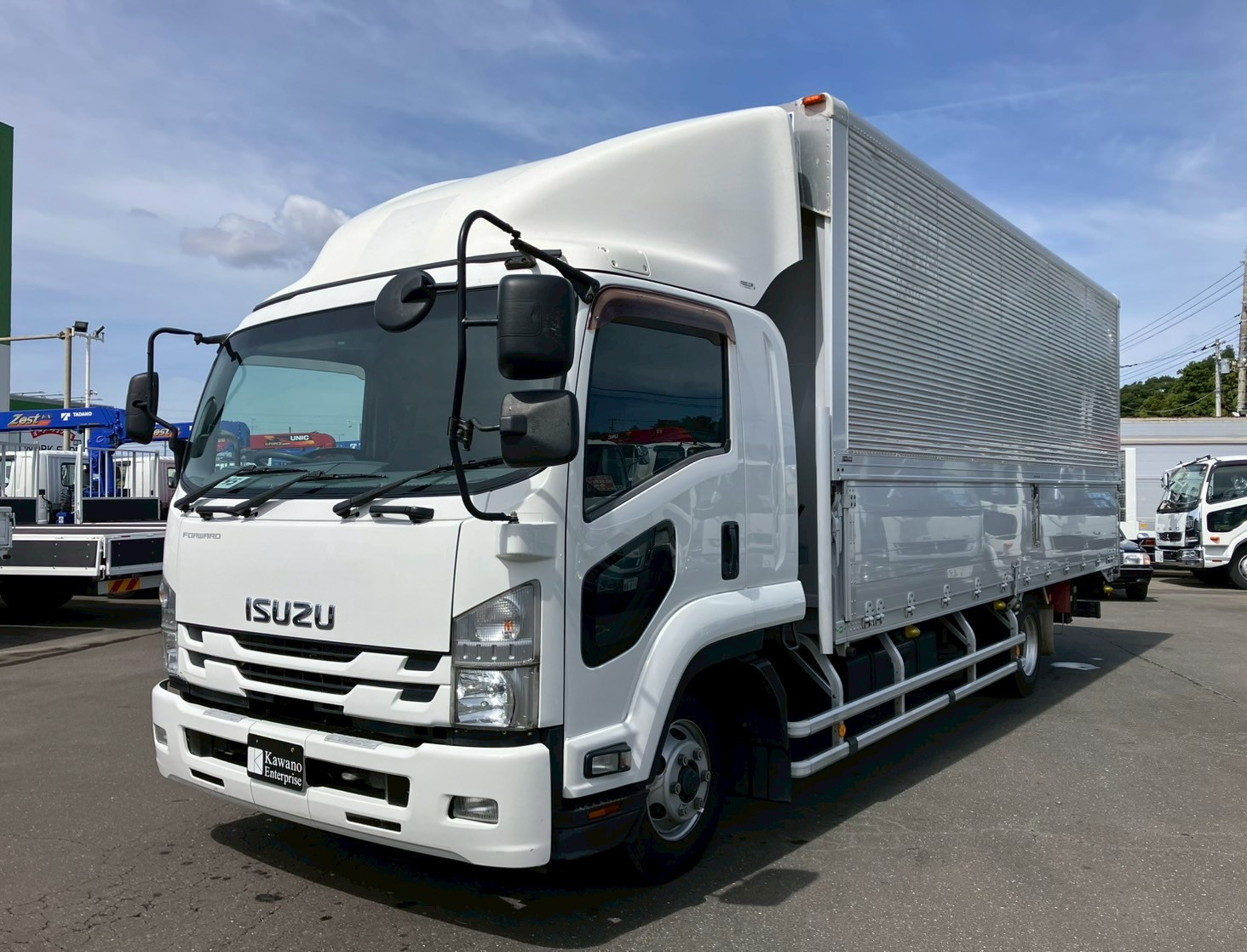 いすゞ フォワード TKG-FRR90T2(2WD)の写真1