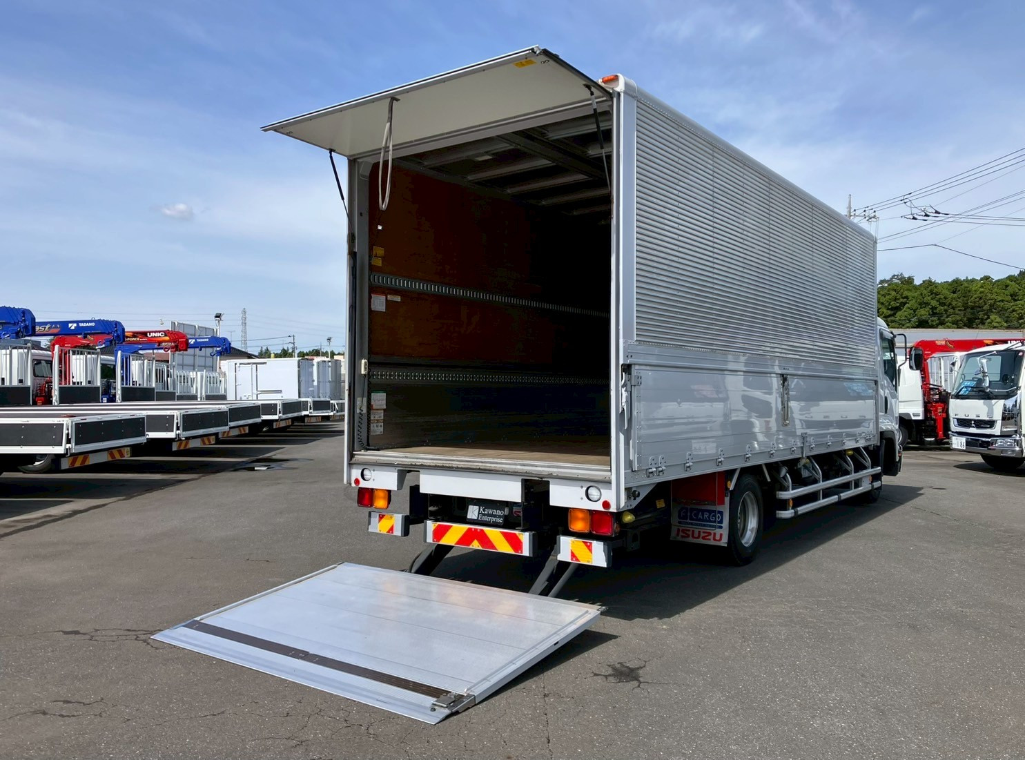 いすゞ フォワード TKG-FRR90T2(2WD)の写真10