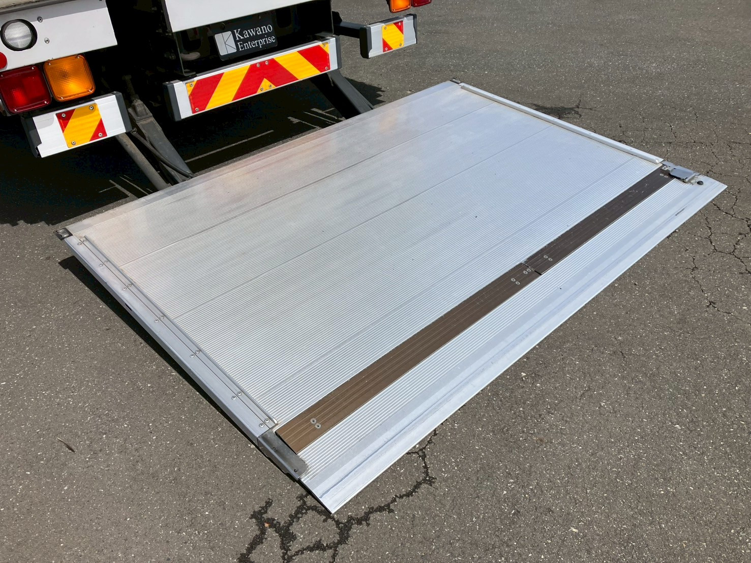 いすゞ フォワード TKG-FRR90T2(2WD)の写真22