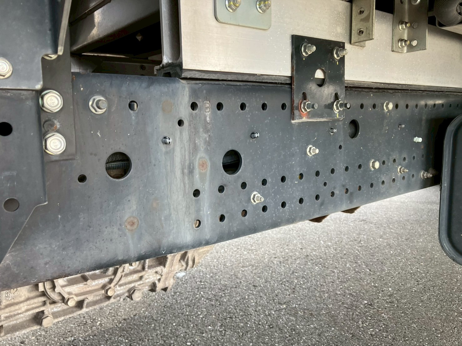 いすゞ フォワード TKG-FRR90T2(2WD)の写真29