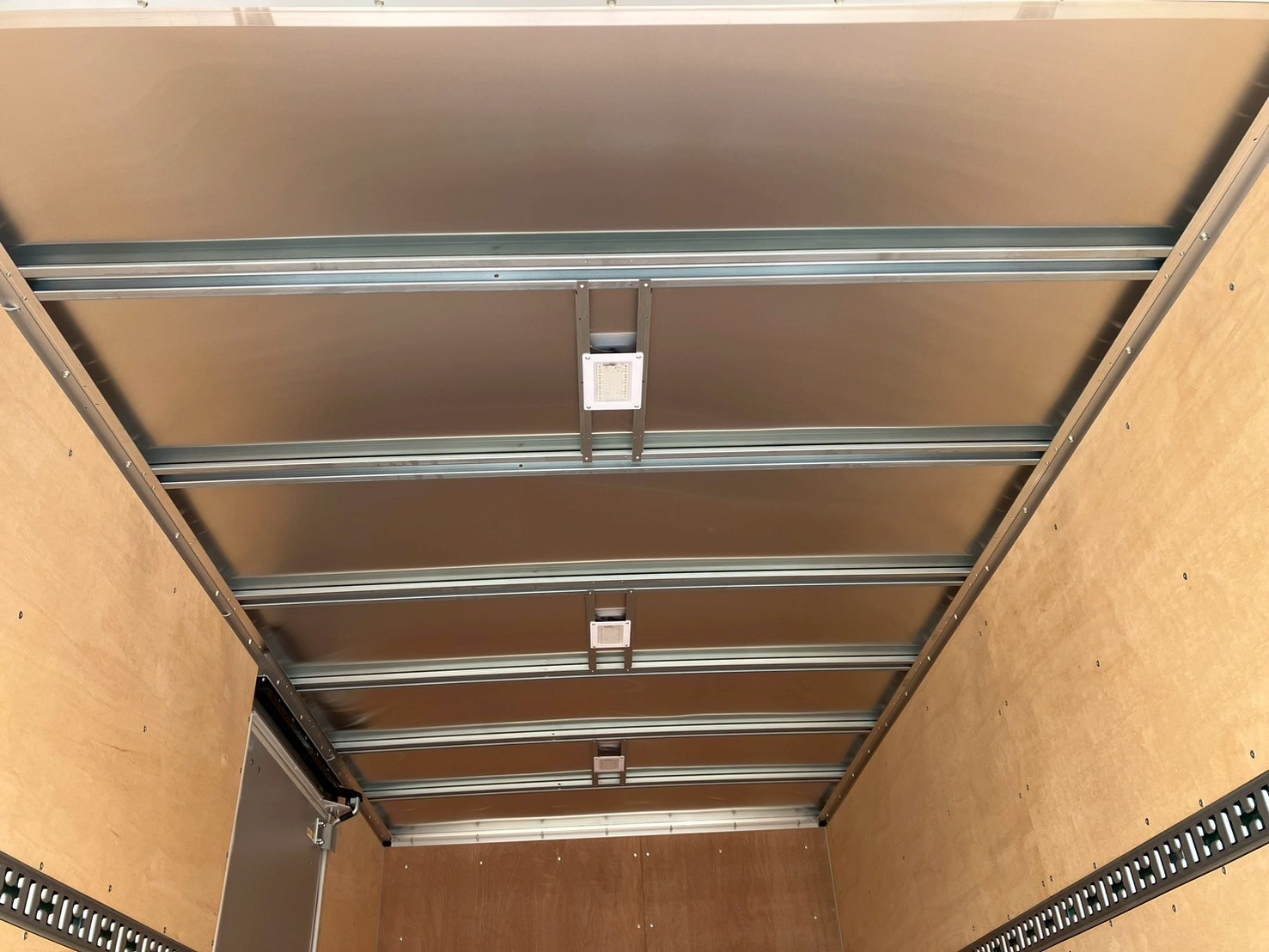 三菱 キャンター 2PG-FEB80(2WD)の写真12