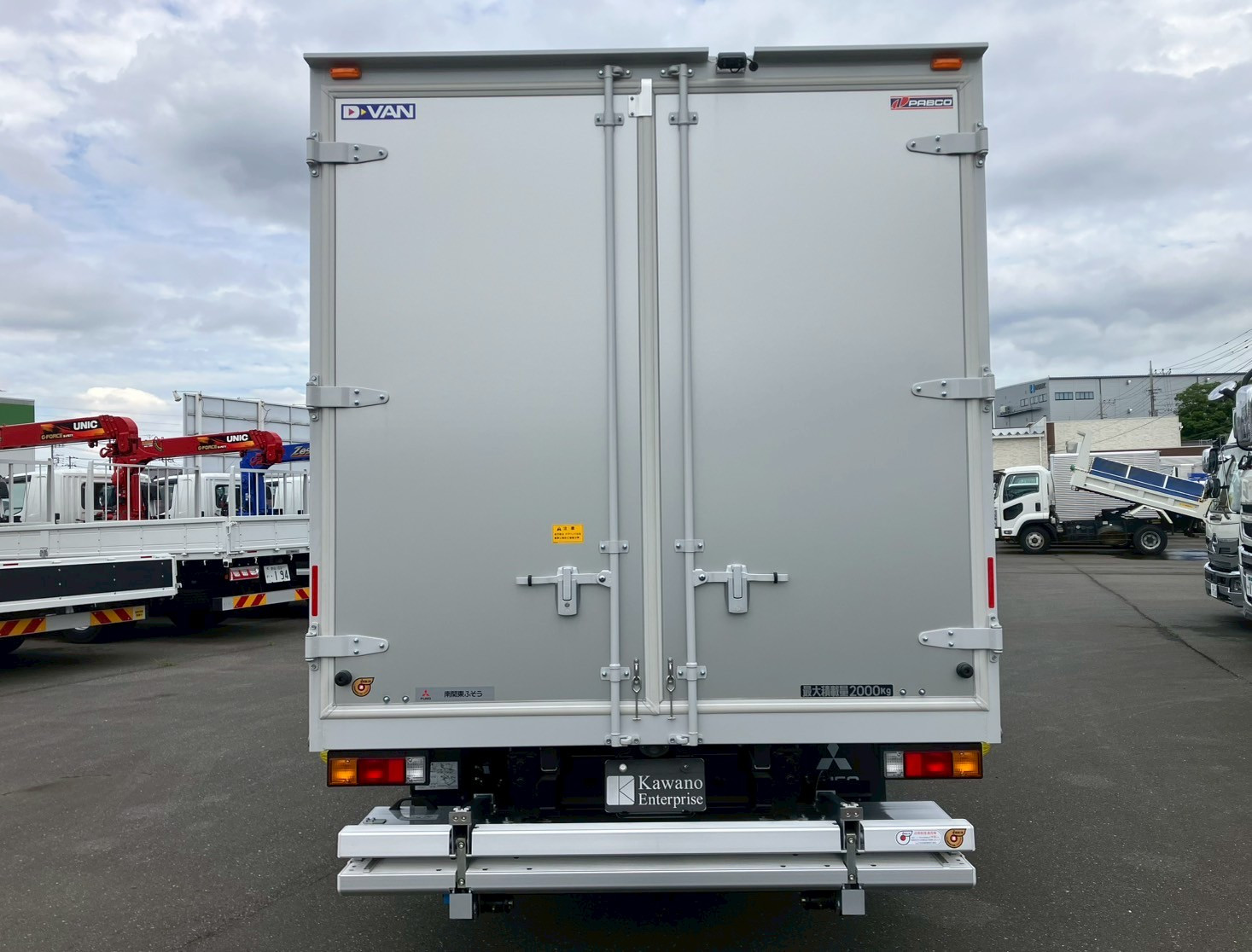 三菱 キャンター 2RG-FEB50の写真9