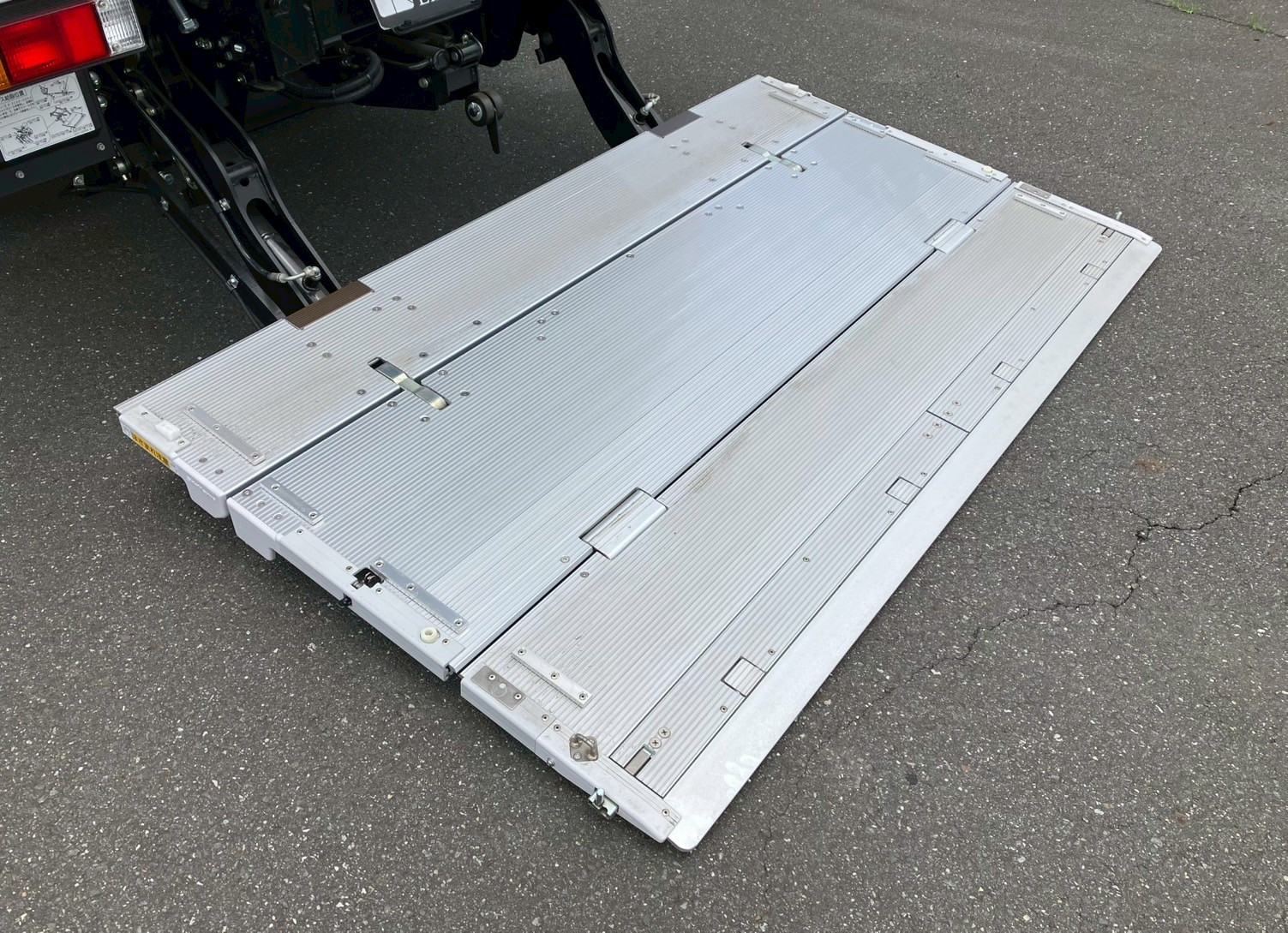 三菱 キャンター 2RG-FEB50の写真16