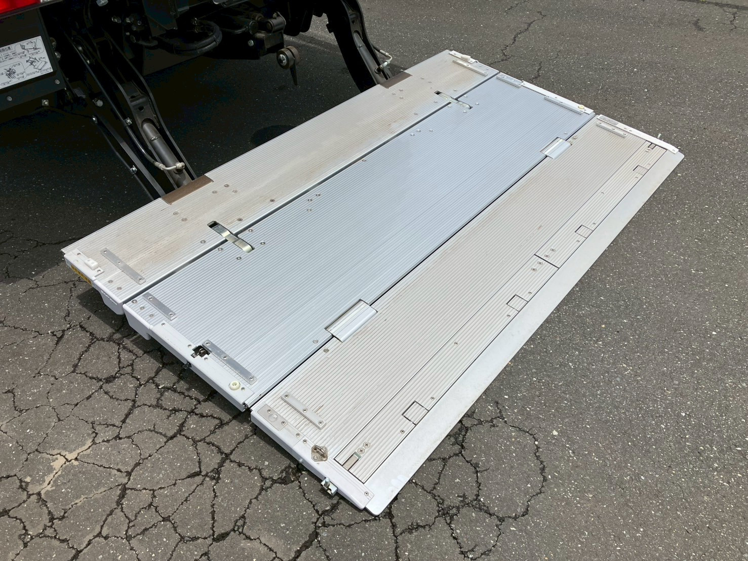 三菱 キャンター 2PG-FEB80(2WD)の写真17