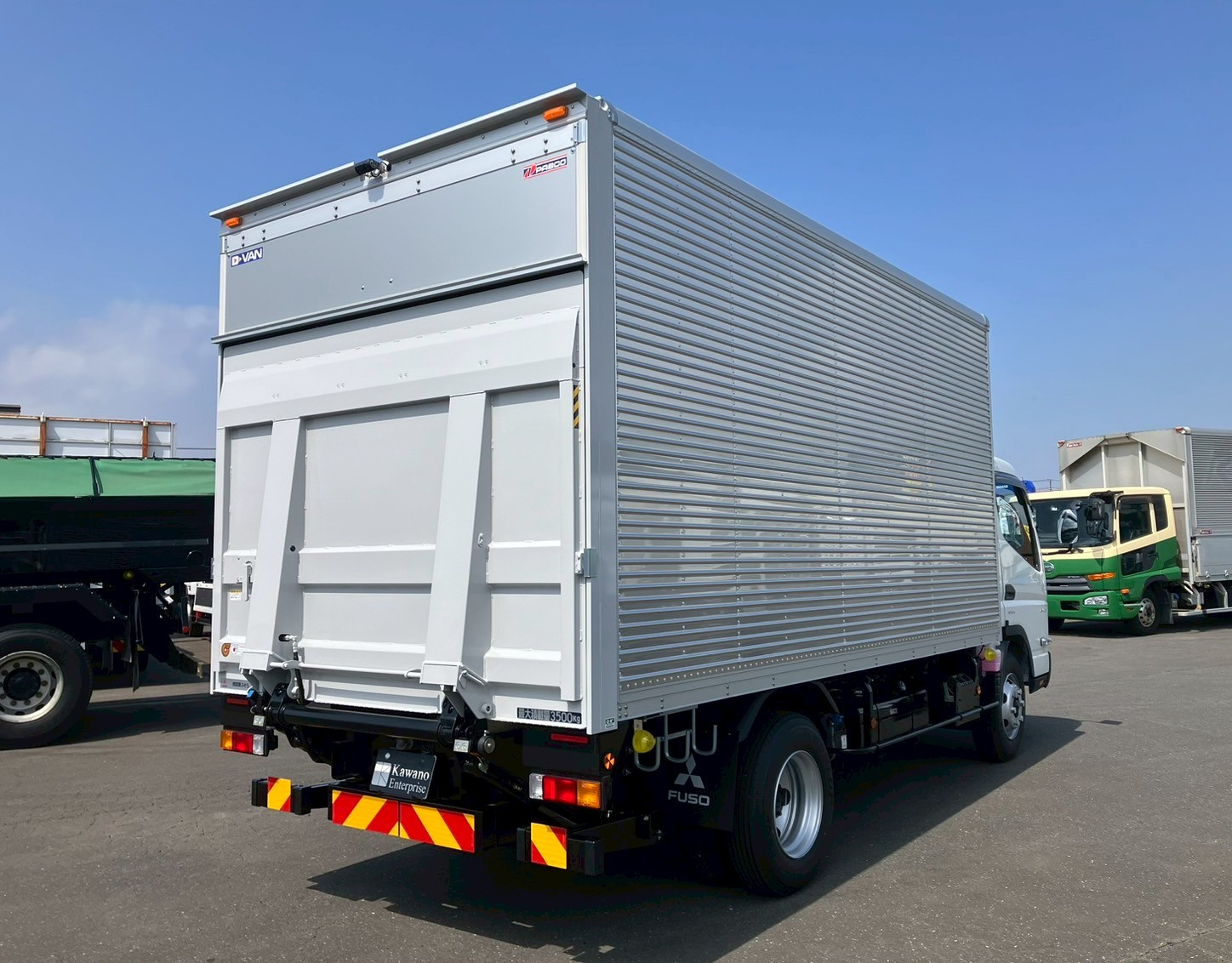 三菱 キャンター 2PG-FEB80(2WD)の写真5