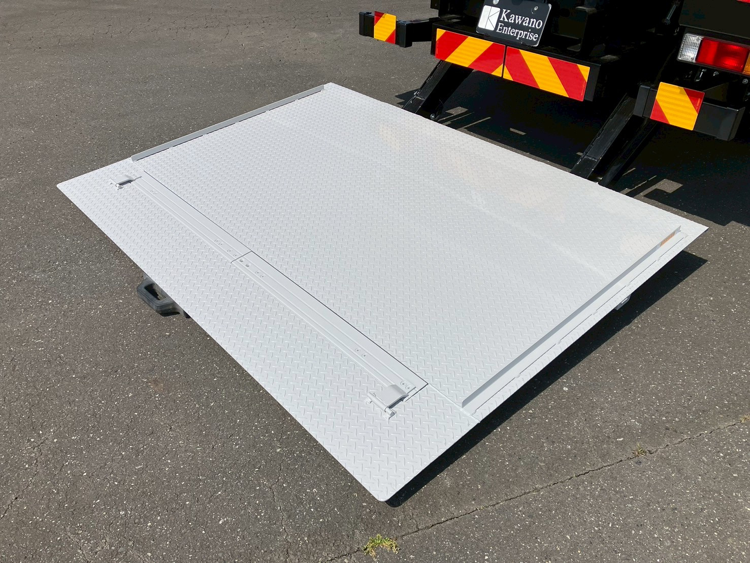 三菱 キャンター 2PG-FEB80(2WD)の写真8