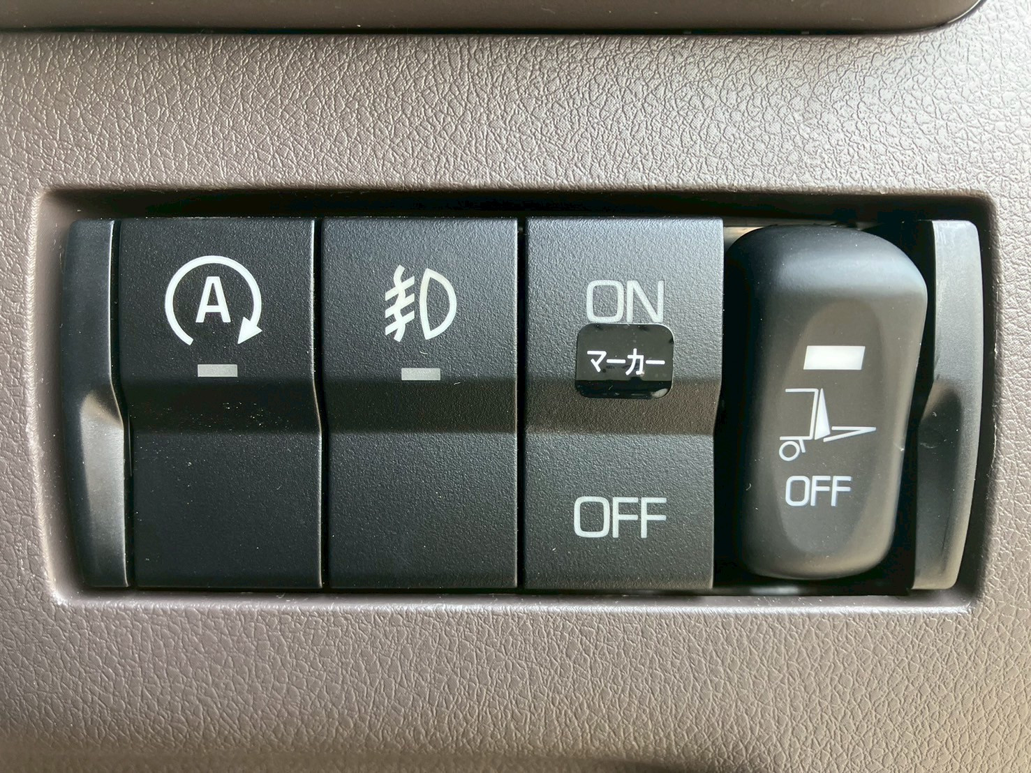 三菱 キャンター 2PG-FEB80(2WD)の写真42