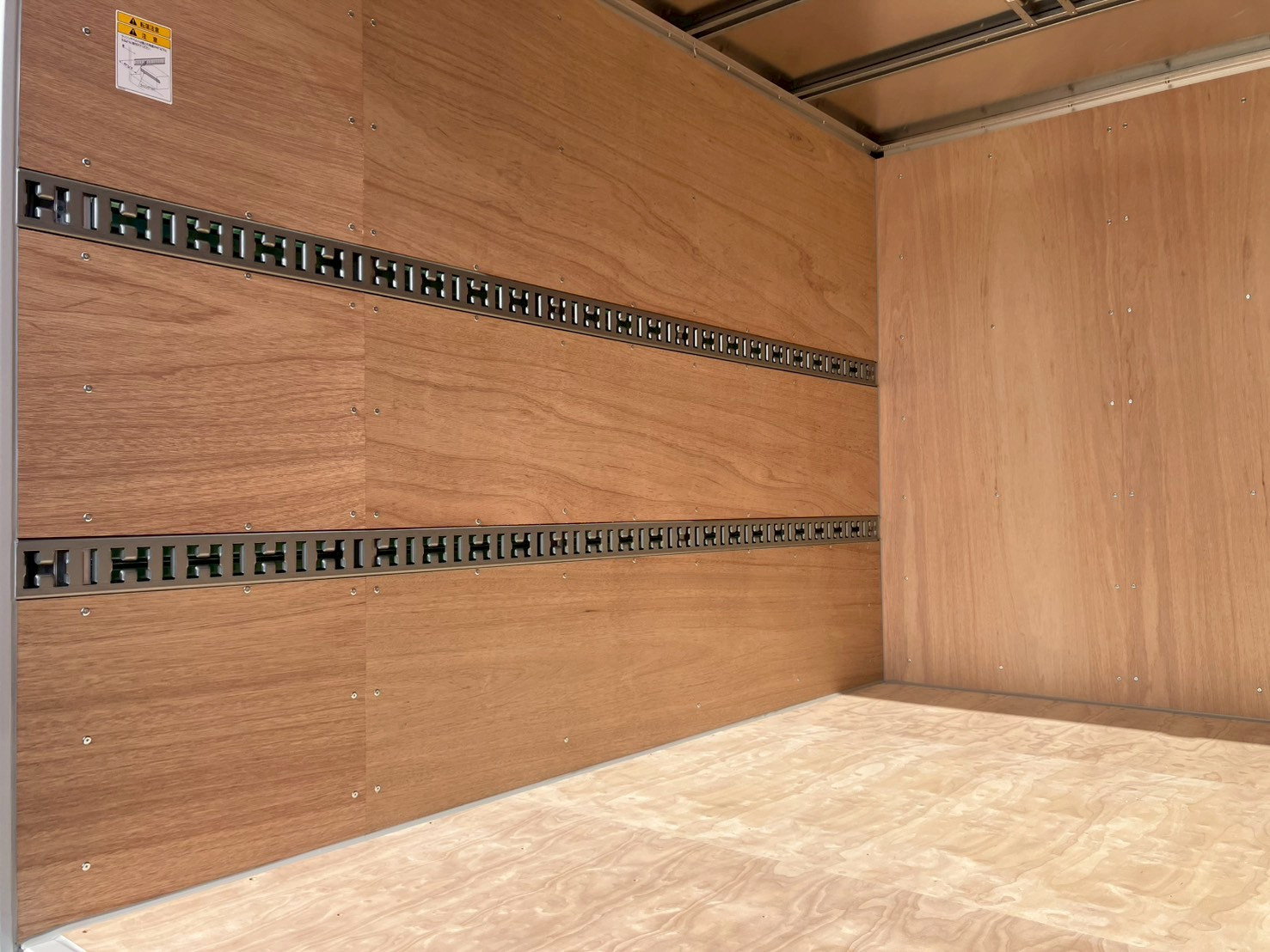 三菱 キャンター 2RG-FBA20(2WD)の写真7