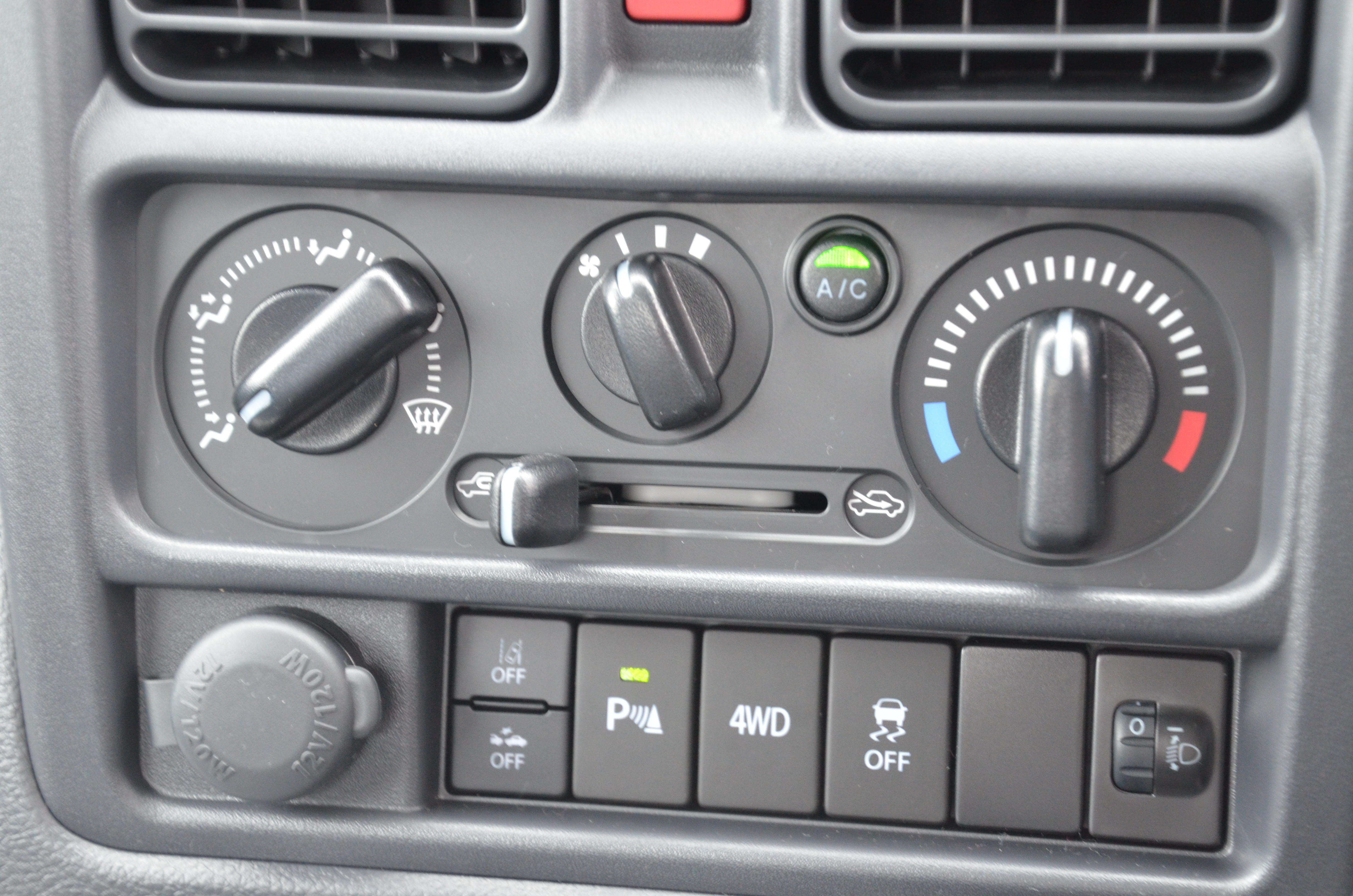 スズキ キャリイ 3BD-DA16T(4WD)の写真40