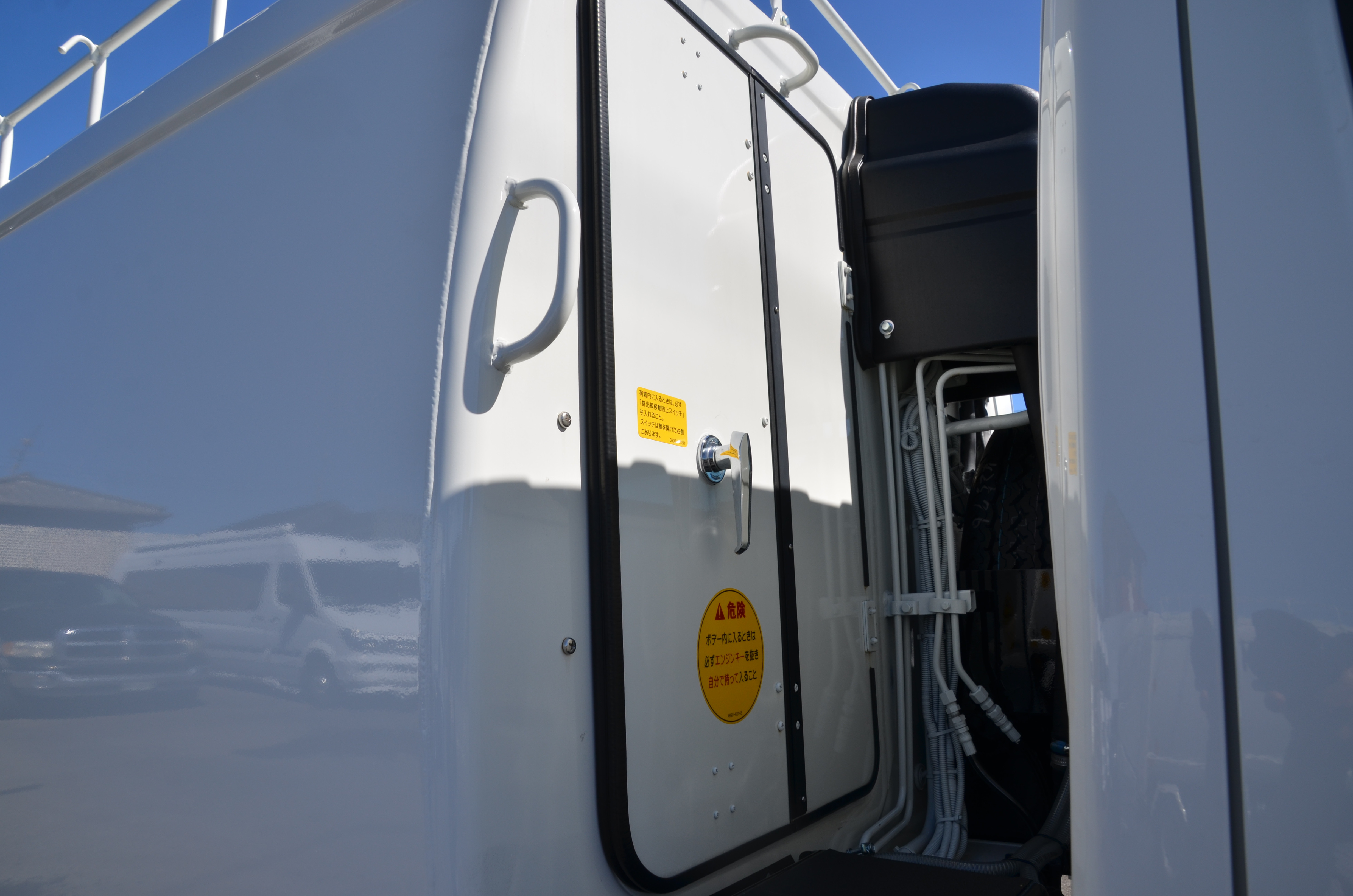 日野 デュトロ 2KG-XZU605X(2WD)の写真10