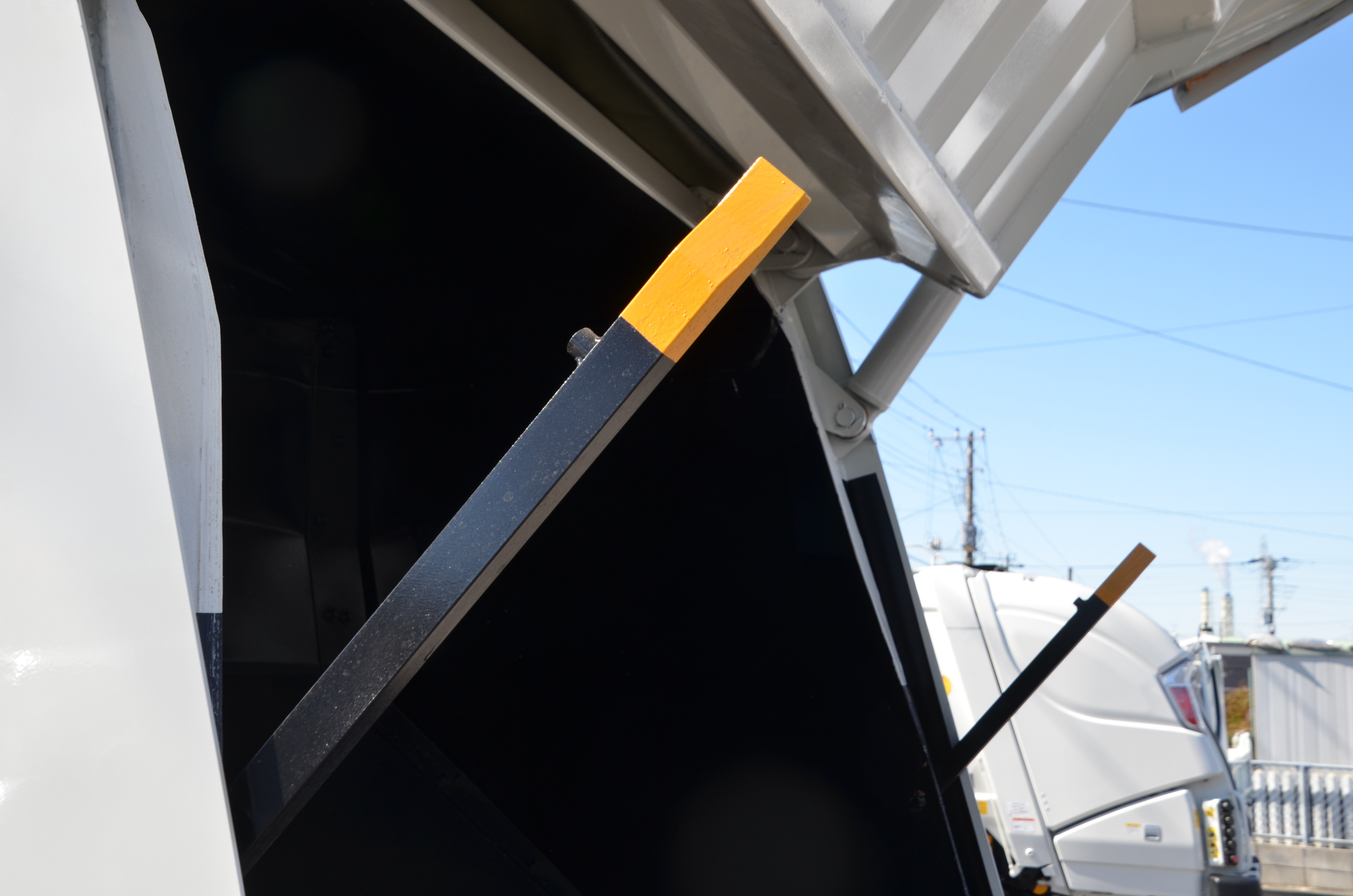 日野 デュトロ 2KG-XZU605X(2WD)の写真16